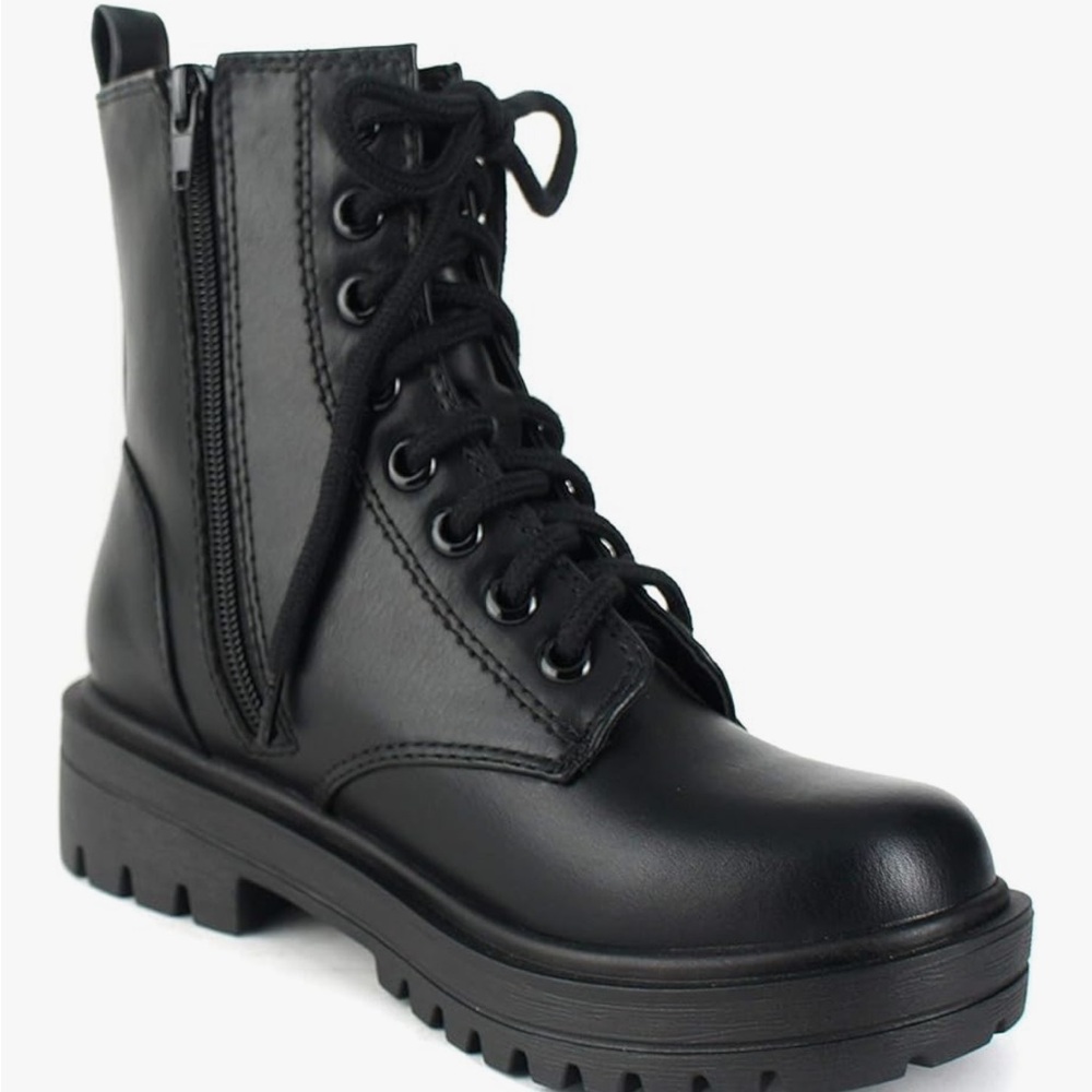 Soda - Lug Sole Combat Ankle Bootie Lace up w/Side Zipper Size 7